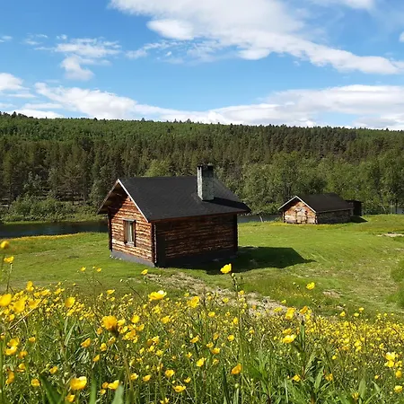 Leppaelaen Vanhatupa Rantasaunalla Chalet