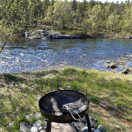 Leppaelaen Vanhatupa Rantasaunalla
